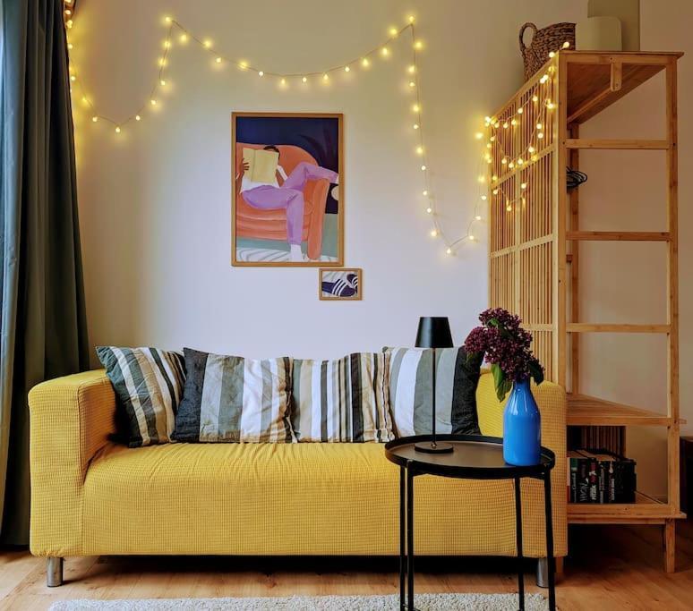 Apartment Mit Balkon In Hannover-Ahlem Exteriör bild