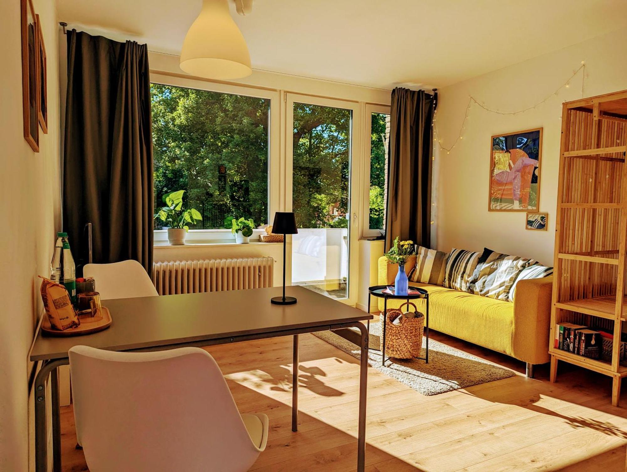 Apartment Mit Balkon In Hannover-Ahlem Exteriör bild